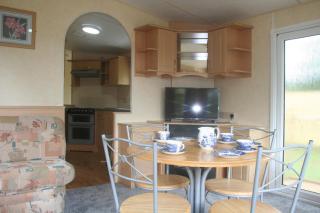 The Lookout - Park Home, Farm Park Stay - Swansea - 3