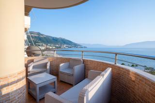 2-Bedroom Beachfront Apartment with Sea View - Valona - 6