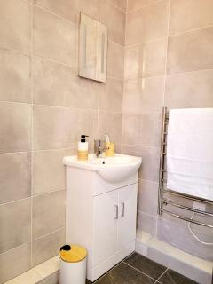 3 Bedroom Apartment Wallasey - Wallasey - 5
