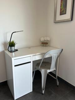 L'ESTIVALIERE - Golfe Juan - Confortable T3 vue mer - climatise et garage ferme - Vallauris - 4
