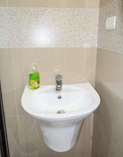 Tessie's Home Stay Bed & Breakfast - 2