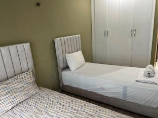 Spacious Apartment - 6
