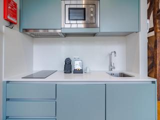 City-center apartment with modern comforts - Porto - 8