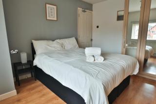 Comfy 4 Bed in Birmingham - Birmingham - 3
