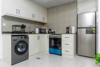 Dubai Marina - 1BHK Modernistic Apartment - 1