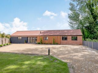 The Gallery Barn - Uk39368 - Swafield - 9