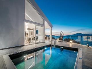 Inviting villa in Tragaki with private swimming pool - Tragaki - 2