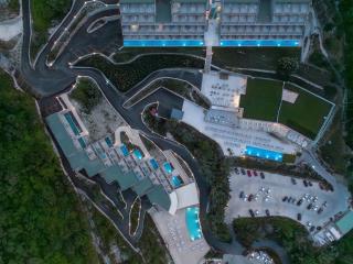 Mythos Panorama - Adults Only - 8