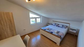 Small Northside Apartment - Split - 9