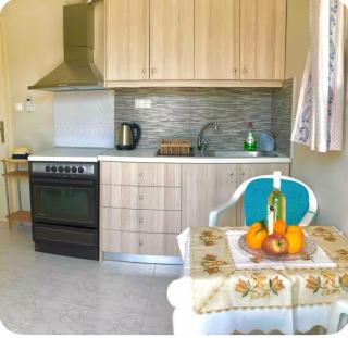 Menelaos Apartments - Adelianos Kampos - 8