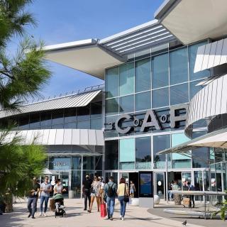Studio vue mer clim plage aéroport Nice centre commercial centre affaires Nice Arenas emplacement excellent - Saint-Laurent-du-Var - 2