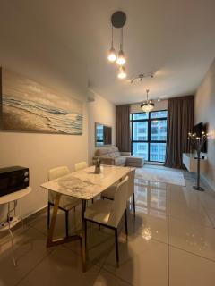 IOI Retreat at Conezion near IOI City Mall-Free Netflix - Putrajaya - 9