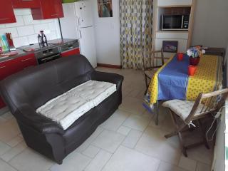 PAULAGITE de 2 à 4 pers, vue sur la Dordogne, proche de Padirac et Rocamadour - 1