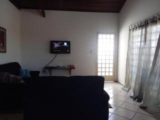 Linda Casa 3qts e piscina em lugar tranquilo - Brotas - 9