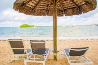 Azuri Sea Front luxury apartment - 5