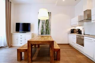 Bright & Chic Downtown Hideaway - Vienne - 2