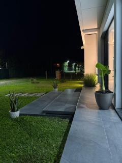 Casa sobre Laguna Brava - Tranquilidad y Naturaleza en Barrio Privado - Corrientes - 6