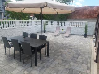 Apartman Danijela - Otočac - 0