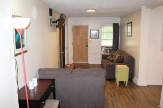 HISTORIC HILL APT2 (Downstairs) - Tuskegee - 3