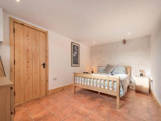 Russet-Uk41836 - Clevedon - 1