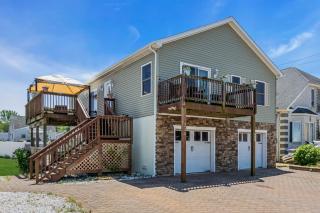 Game Room, Kayaks, Steps to the Ocean! - Ocean Gate - 6