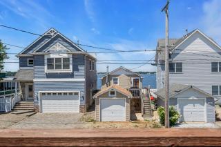 Game Room, Kayaks, Steps to the Ocean! - Ocean Gate - 2