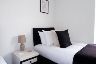Stylish 3-Bed House nr Southampton Town-Parking - Southampton - 6