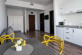 Sunset Retreat SUMMERLAND Apartment - Mamaia - 5