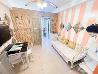 Shore 1 Tower C Near MOA Facing POOL - Sampong - 0