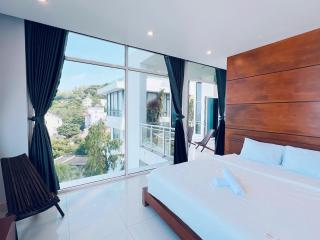 Hilton Luxury Villa 2 - 1