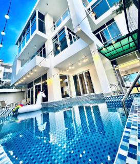 Hilton Luxury Villa 2 - 0