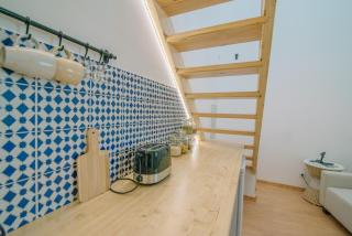Loft 11 - 7