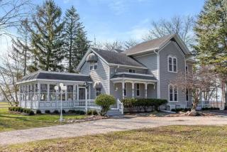 Farmhouse with Heated Pool on almost 160 Acres - Elkhorn - 4