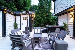 Gatsby Theme Near Downtown with Hot Tub & Game Room - Lake Geneva - 4