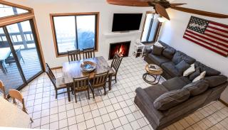 Briarwood Serenity at Abbey Springs - Quiet 4 BDR - Lake Geneva - 1
