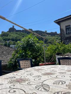 Cico Hostel &private room - Gjirokastra - 8