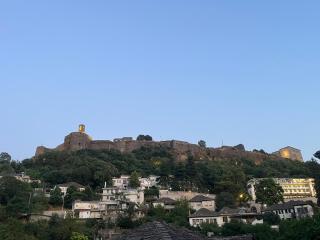 Cico Hostel &private room - Gjirokastra - 9