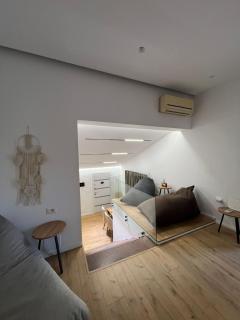 Dennys Apartments Villa at Komuna e Parisit - Tirana - 5