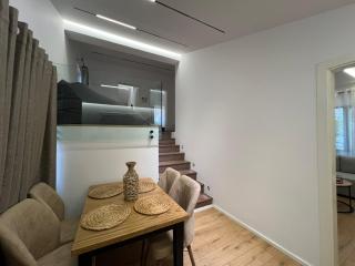 Dennys Apartments Villa at Komuna e Parisit - Tirana - 6