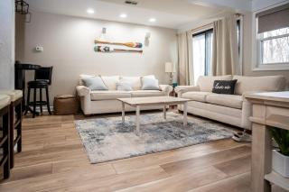 Stay in Abbey Springs 2 BDR with Resort Amenities - Lake Geneva - 5