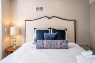 Stay in Abbey Springs 2 BDR with Resort Amenities - Lake Geneva - 3