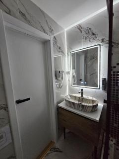 Central Guest House - Ulaanbaatar - 4
