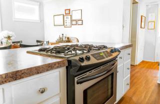 Williams Bay Lakefront Retreat - Walk the Lakepath - Lake Geneva - 2