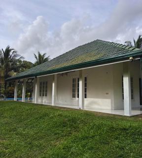 The Shenu Lake House - Private 4-Bedroom Pool Villa - Dandugama - 1