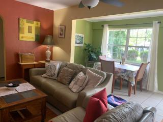 Cozy Cottage near Beaches and Downtown Sarasota - Sarasota - 8