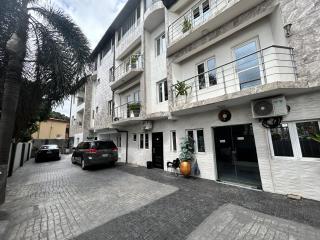 1 or 2 Bedroom Luxury Ikeja Mini Flat Ikeja Lagos, Airport 5mins, 24 Hours power, GRA 3mins---Your Elegant Home in Ikeja - Ikeja - 8