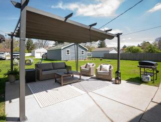 Magnolia Manor - Remodeled Home Near Downtown - Lake Geneva - 9