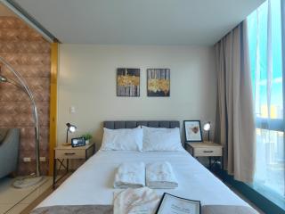 1BR Amazing View Condo in Uptown BGC by Terravista - Manila - 0