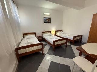 GuestHouse NOVI - Durrës - 1