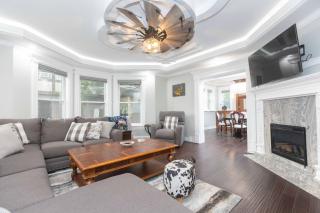 4 BDR Lake Geneva Estate Across from Beach - Lake Geneva - 0